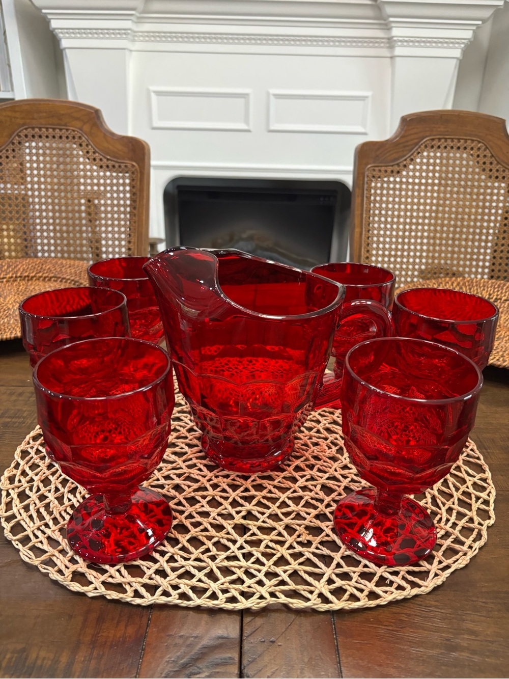 Beautiful vintage red ruby honeycomb pattern pitcher and six goblets set